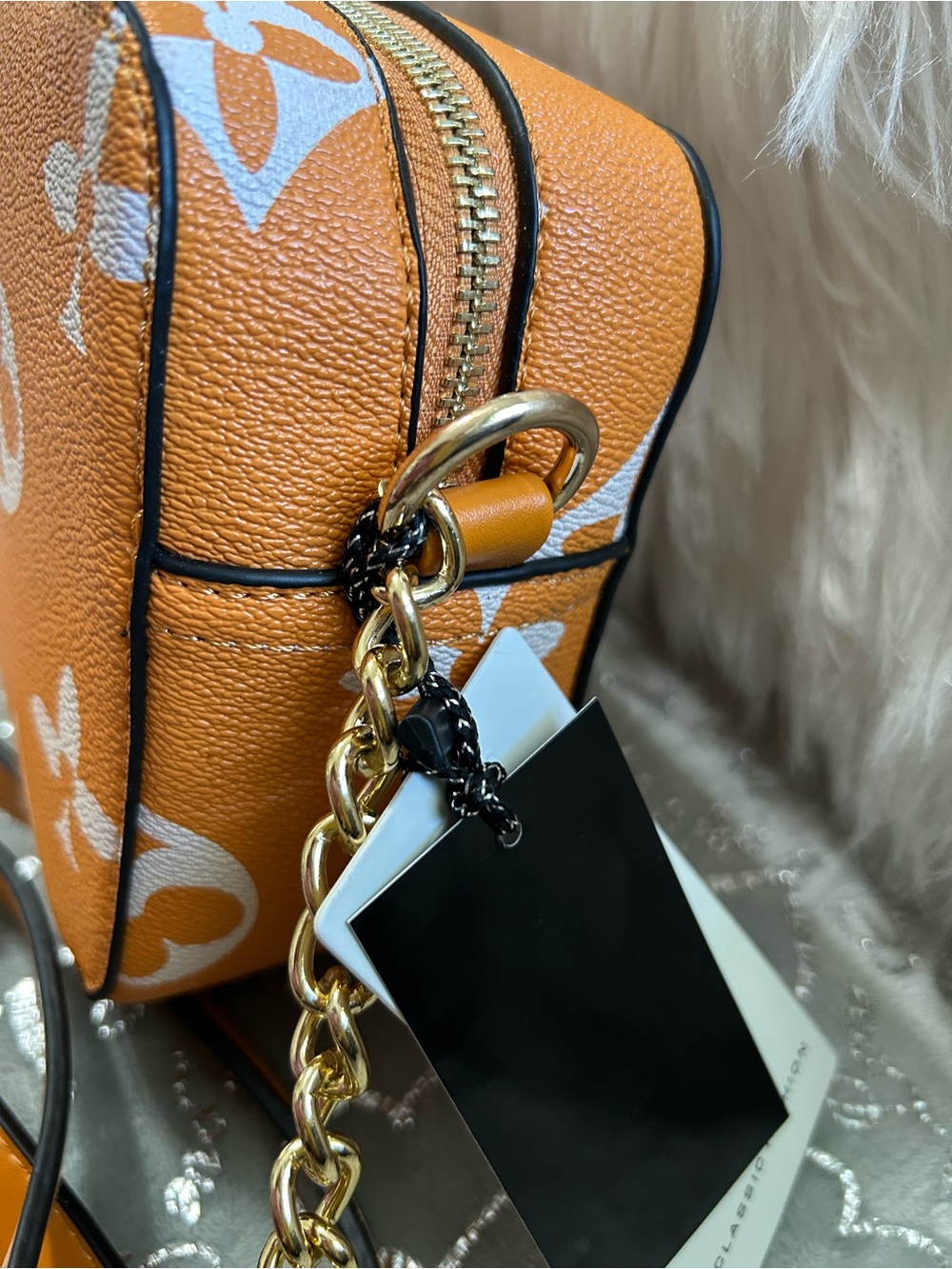 NWT Classic Fashion Monogram Crossbody wi/Gold Chain & Matching Wallet, Orange - Picture 4 of 11